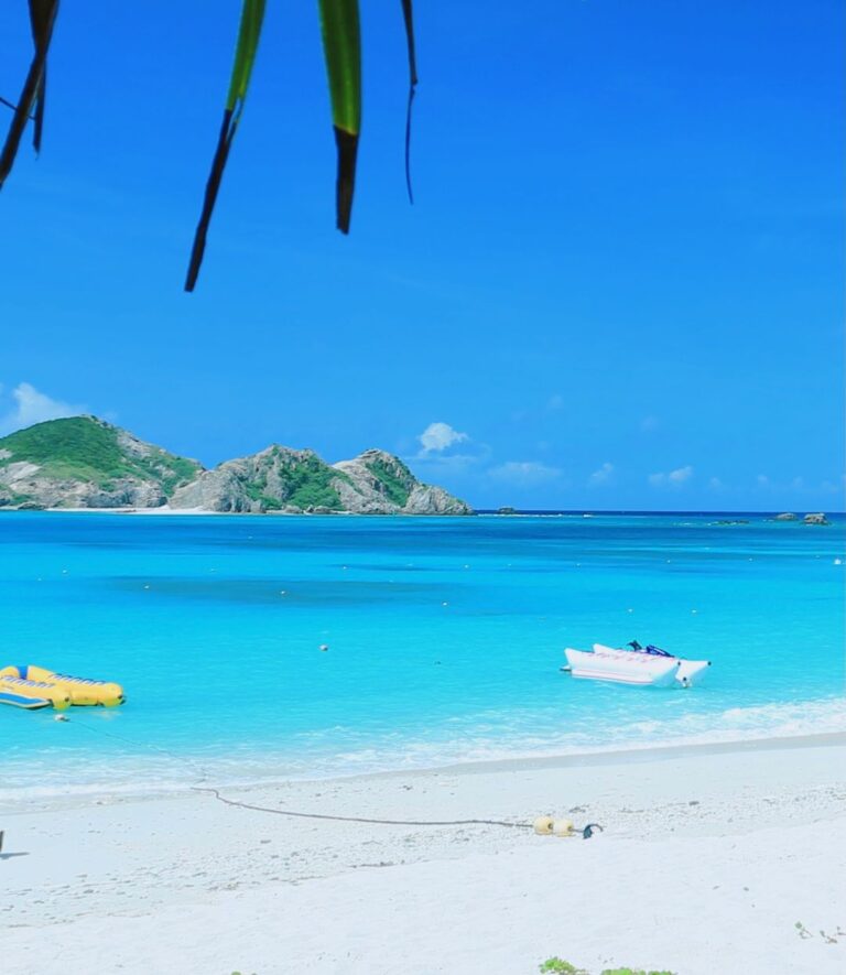 7/18　海にぽっかり浮かぶのは「シブがき島」