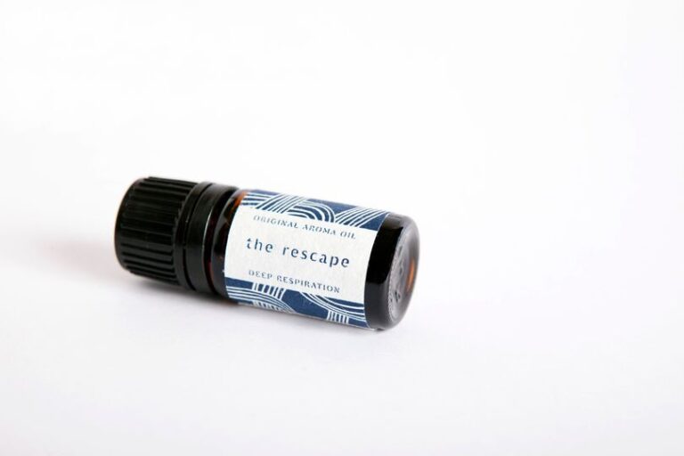 6/5　すっきりとした樹木とクローブの深い甘さ